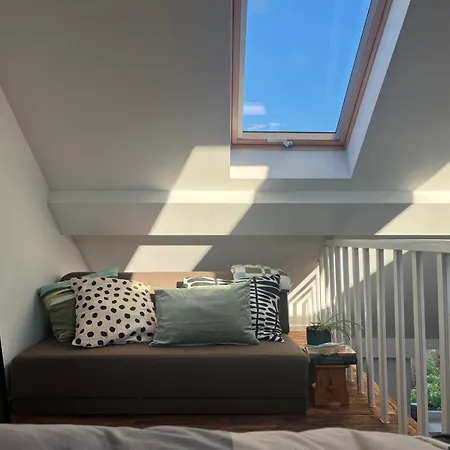 Cosy La Citadelle Private Duplex Homestay Namur